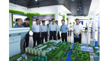 钦州市政协副主席黄定嵩一行莅临888电子游戏调研
